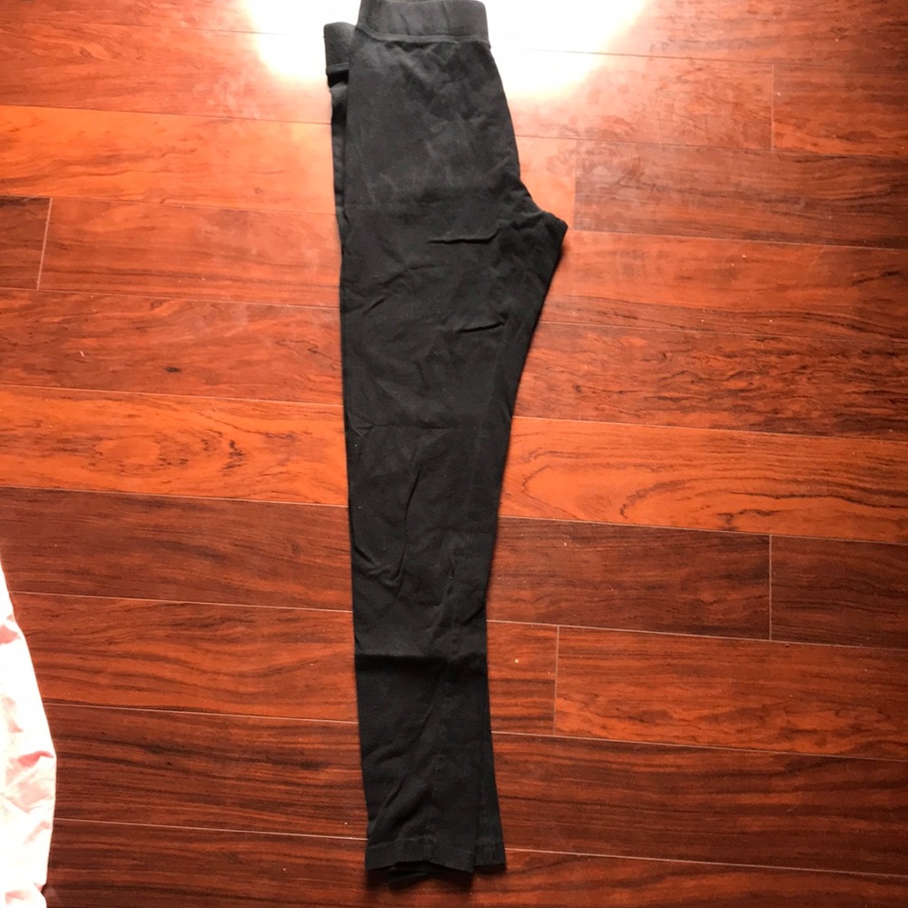 Black leggings